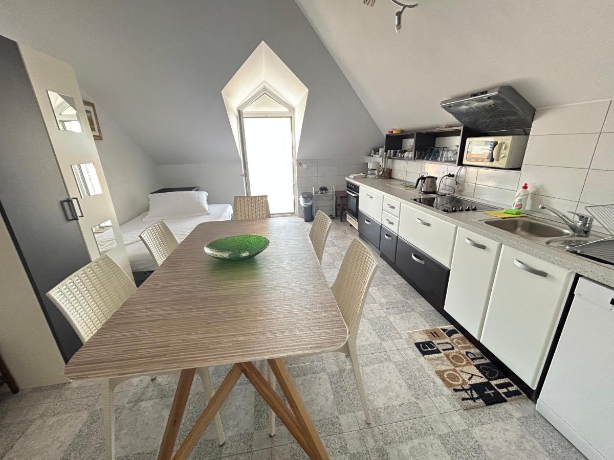 פרומאינה Apartments Sanda 2 מראה חיצוני תמונה