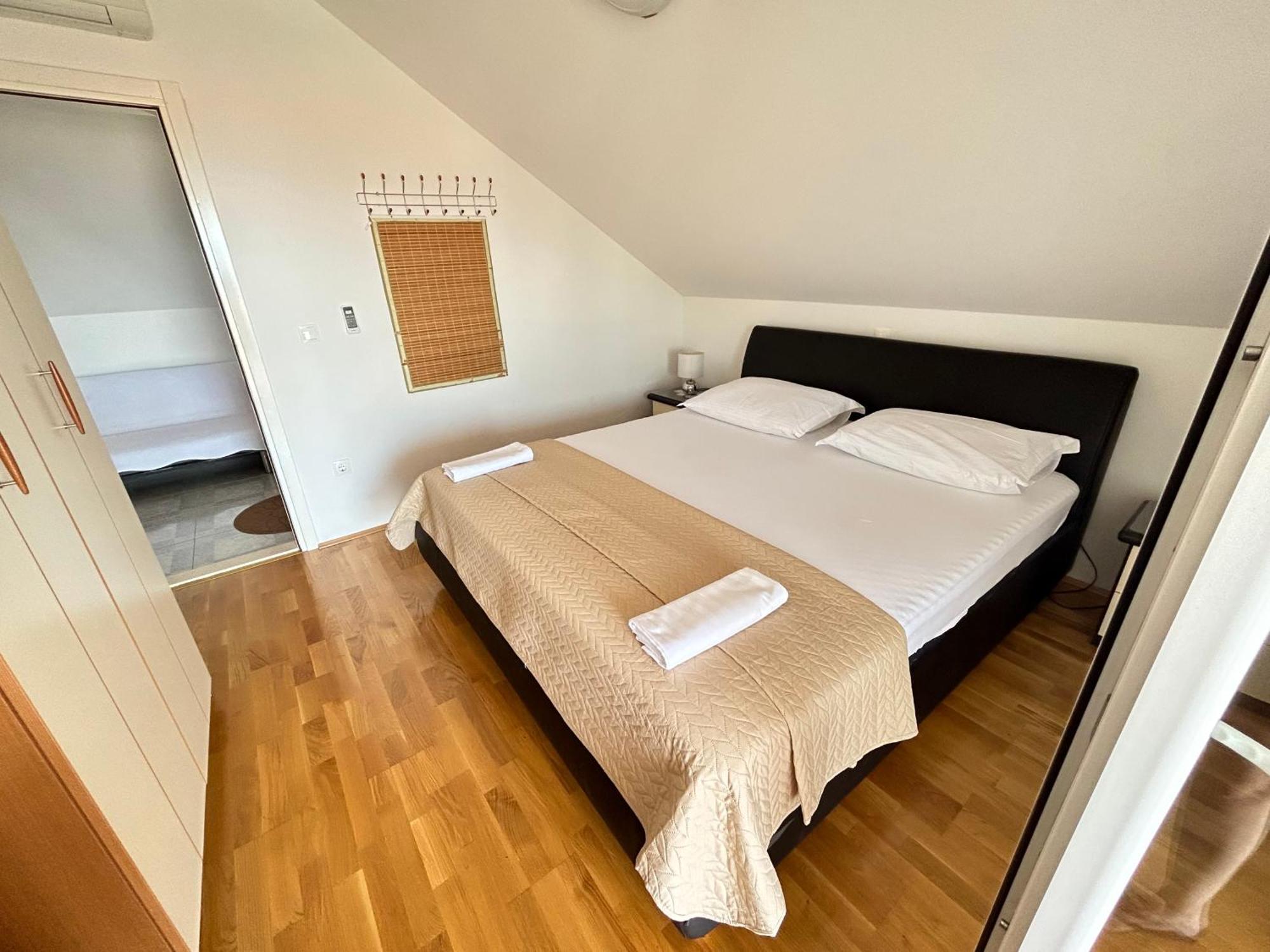 פרומאינה Apartments Sanda 2 מראה חיצוני תמונה