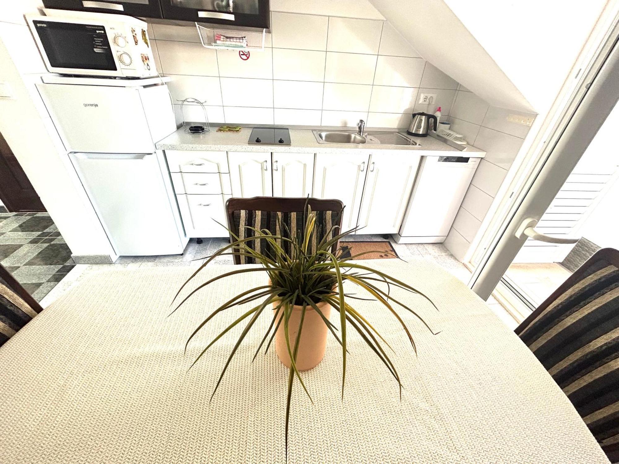 פרומאינה Apartments Sanda 2 מראה חיצוני תמונה
