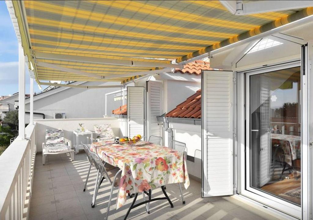 פרומאינה Apartments Sanda 2 חדר תמונה
