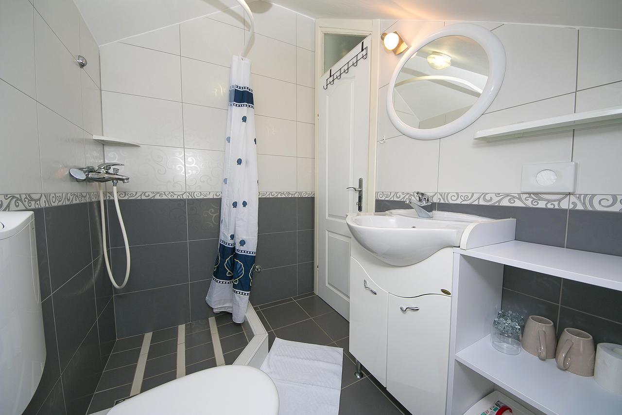 פרומאינה Apartments Sanda 2 מראה חיצוני תמונה